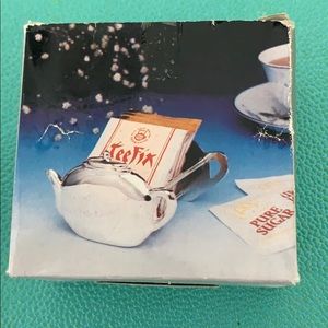 NEW in box teapot tea bag holder